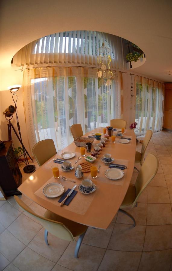 Bed&Breakfast La Petite Thielle Cressier Exterior foto