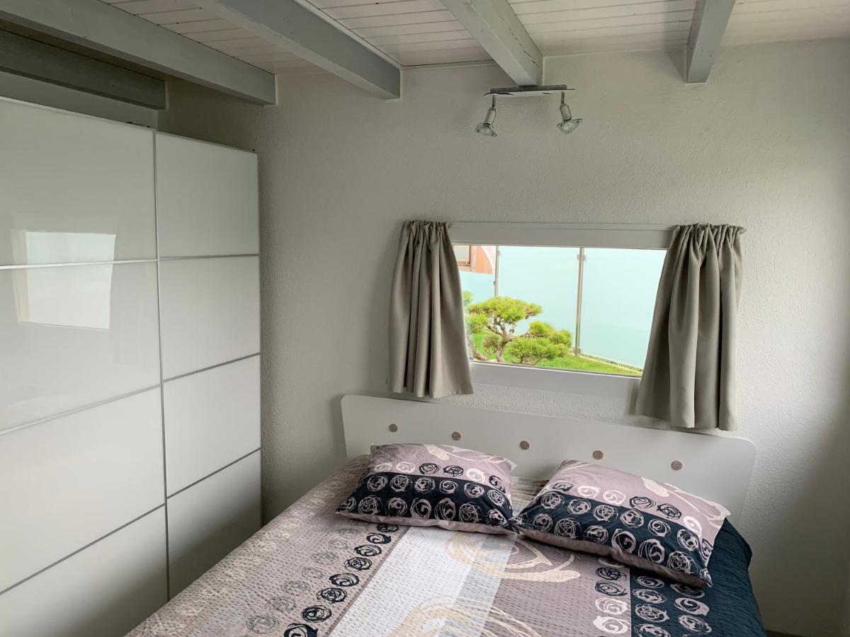 Bed&Breakfast La Petite Thielle Cressier Exterior foto